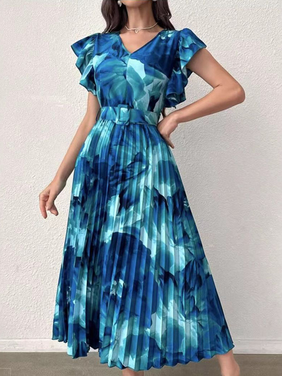 bebe Abstract Floral Printed V-Neck Flutter Sleeve Pleated Maxi Dress