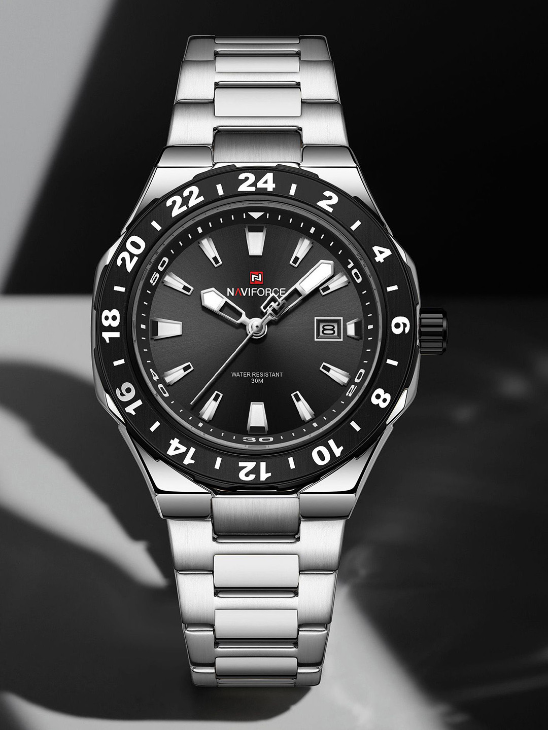 Naviforce Men Stainless Steel Bracelet Style Straps Analogue Watch NF9249_S B S