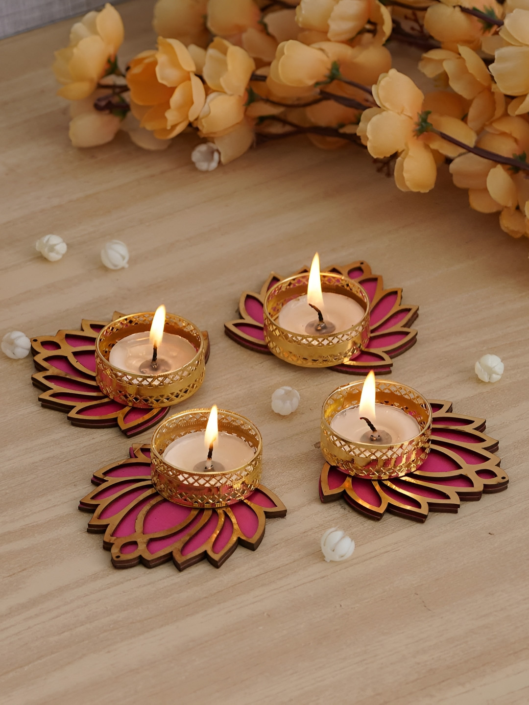 PUFFSMART Pink 4 Pieces Lotus Decorative Tea Light Candle Holders