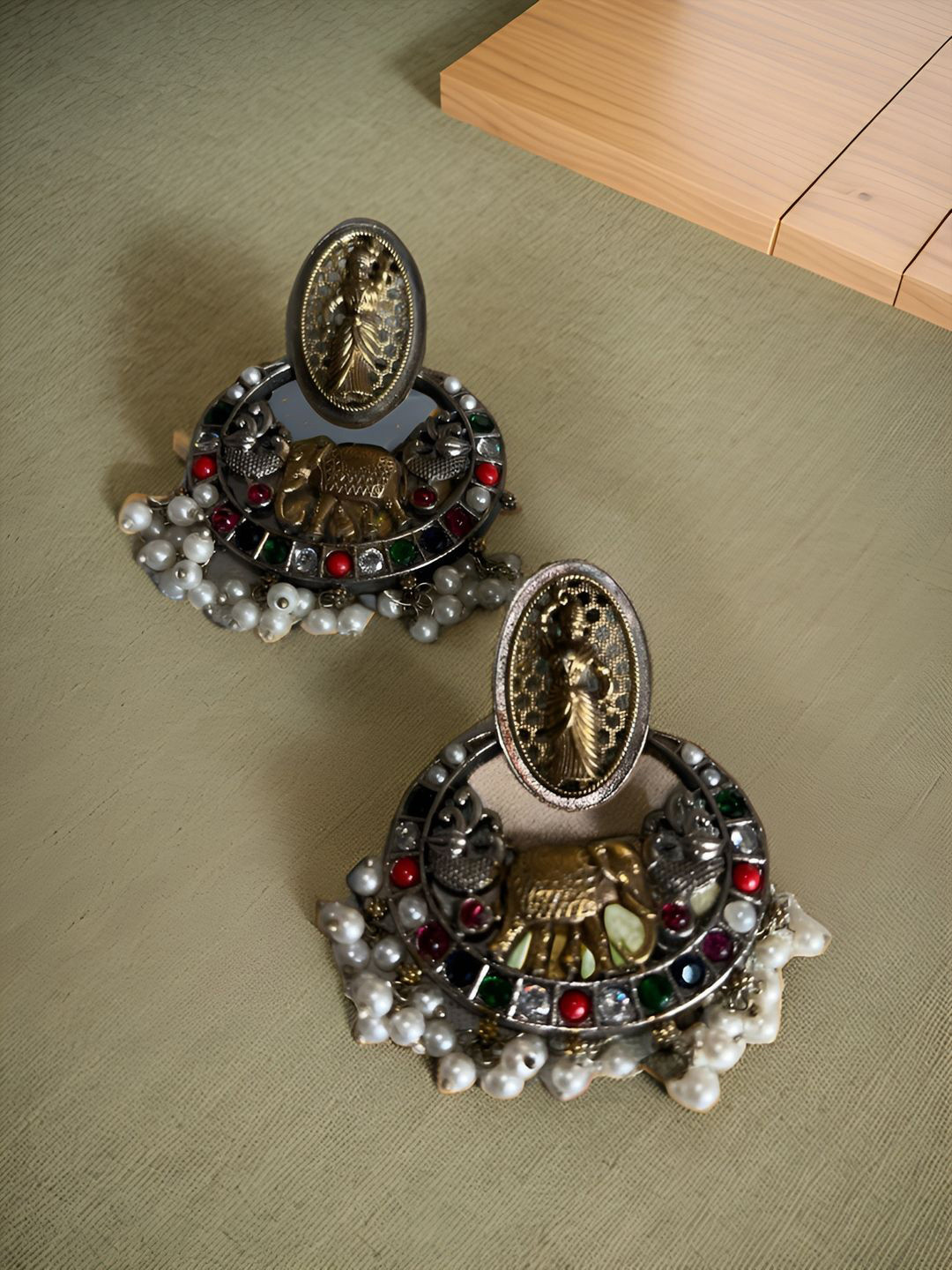 Bucciato Private Limited Gold-Plated Artificial Stones Studded & Beaded Drop Earrings