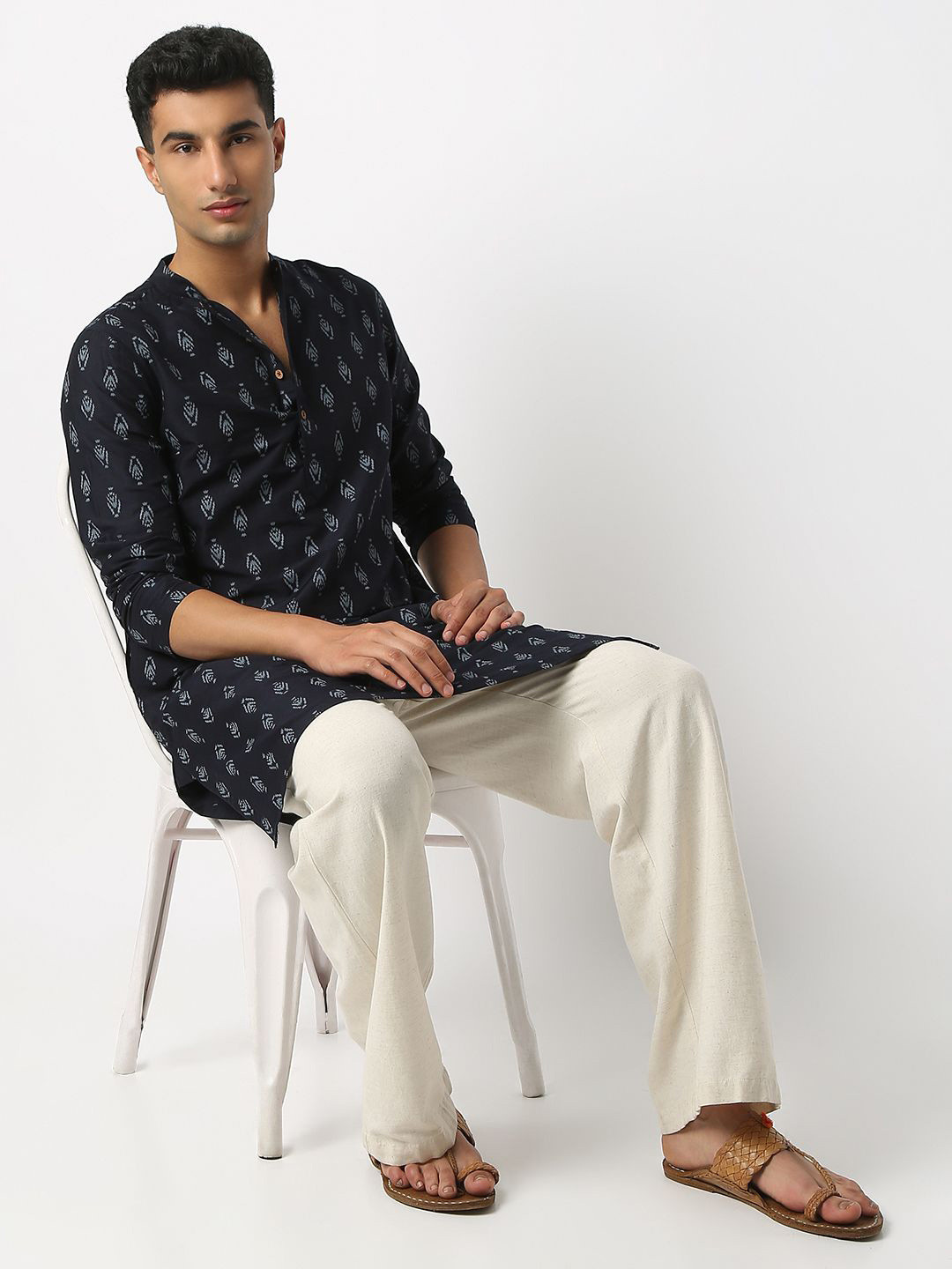 Ethnicity Men Geometric Embroidered Flared Sleeves Thread Work Kaftan Kurta