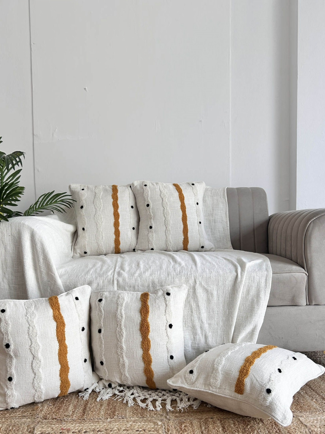 EXPORT HOUSE White & Black 5 Pieces Striped Square Cushion Covers