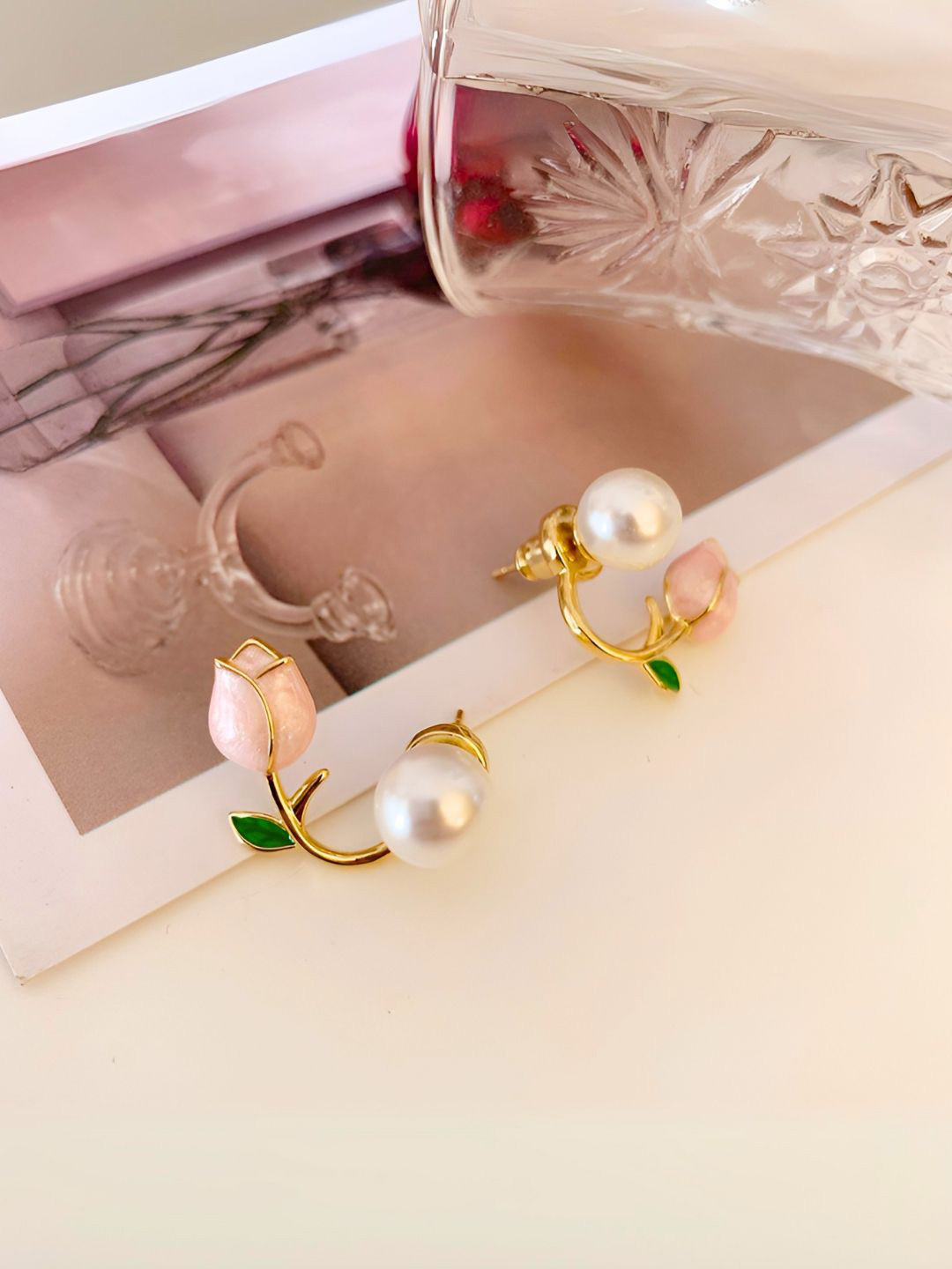 COOLWOOL Contemporary Studs Earrings