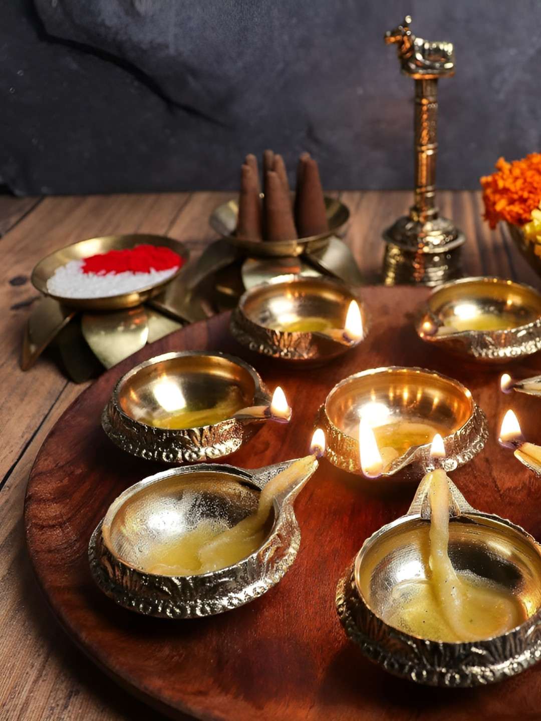 The Spiritual Living 8Pcs Beige Textured Diyas