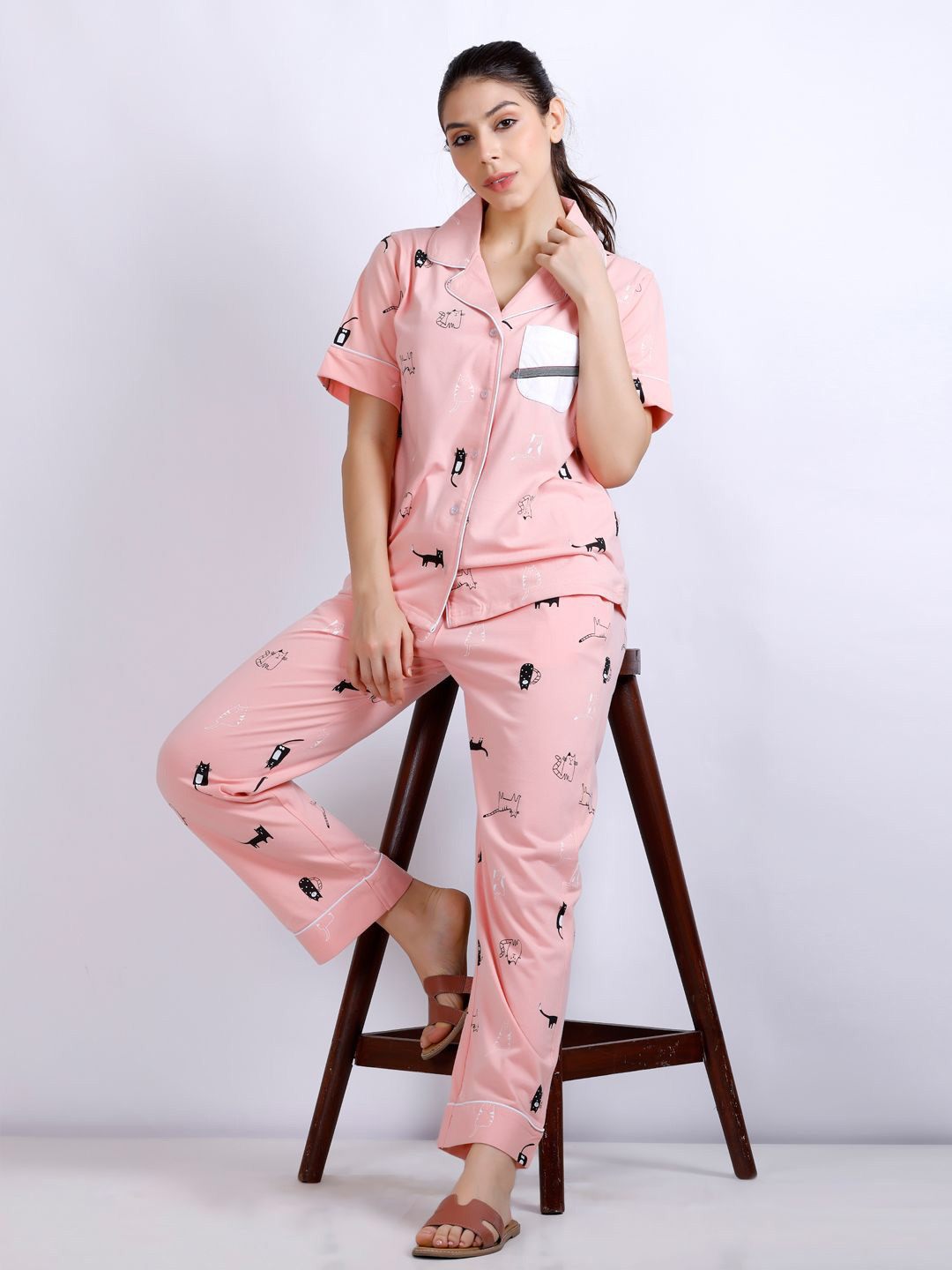 MX Miazi Xchange Women Printed Lapel Collar Night Suit