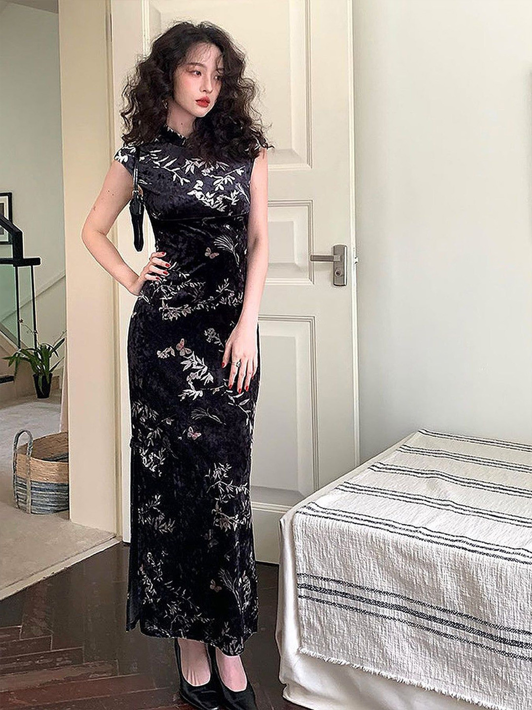 Outzidr Mandarin Fitted Dress