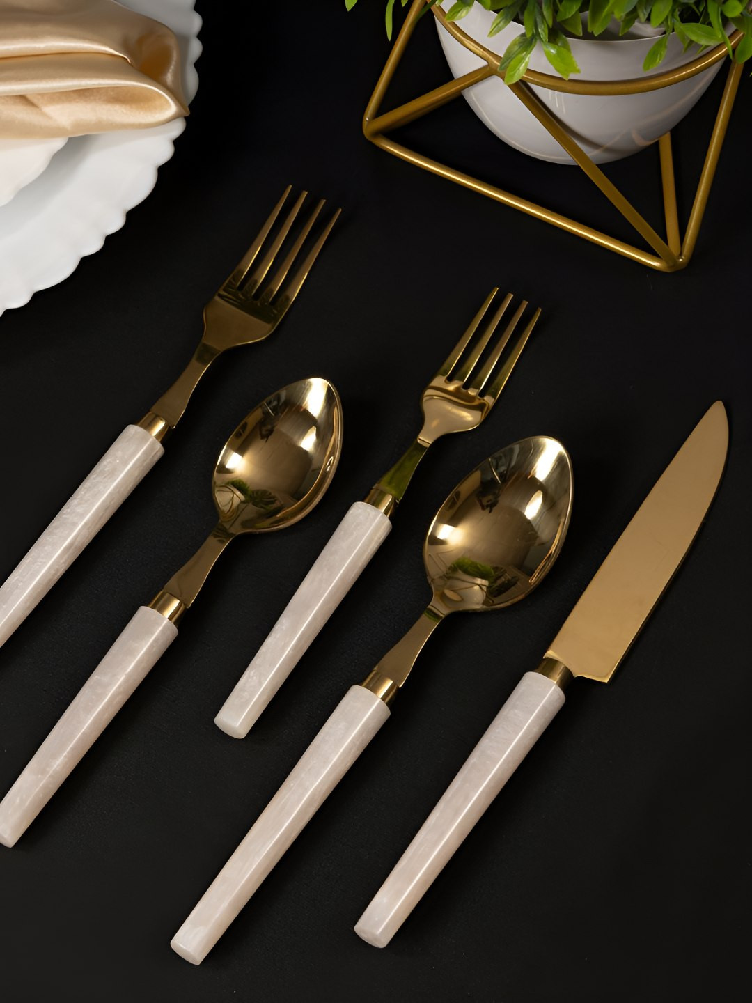THREADVIBE LIVING Gold-Toned 5 Pieces Stainless Steel Cutlery Set