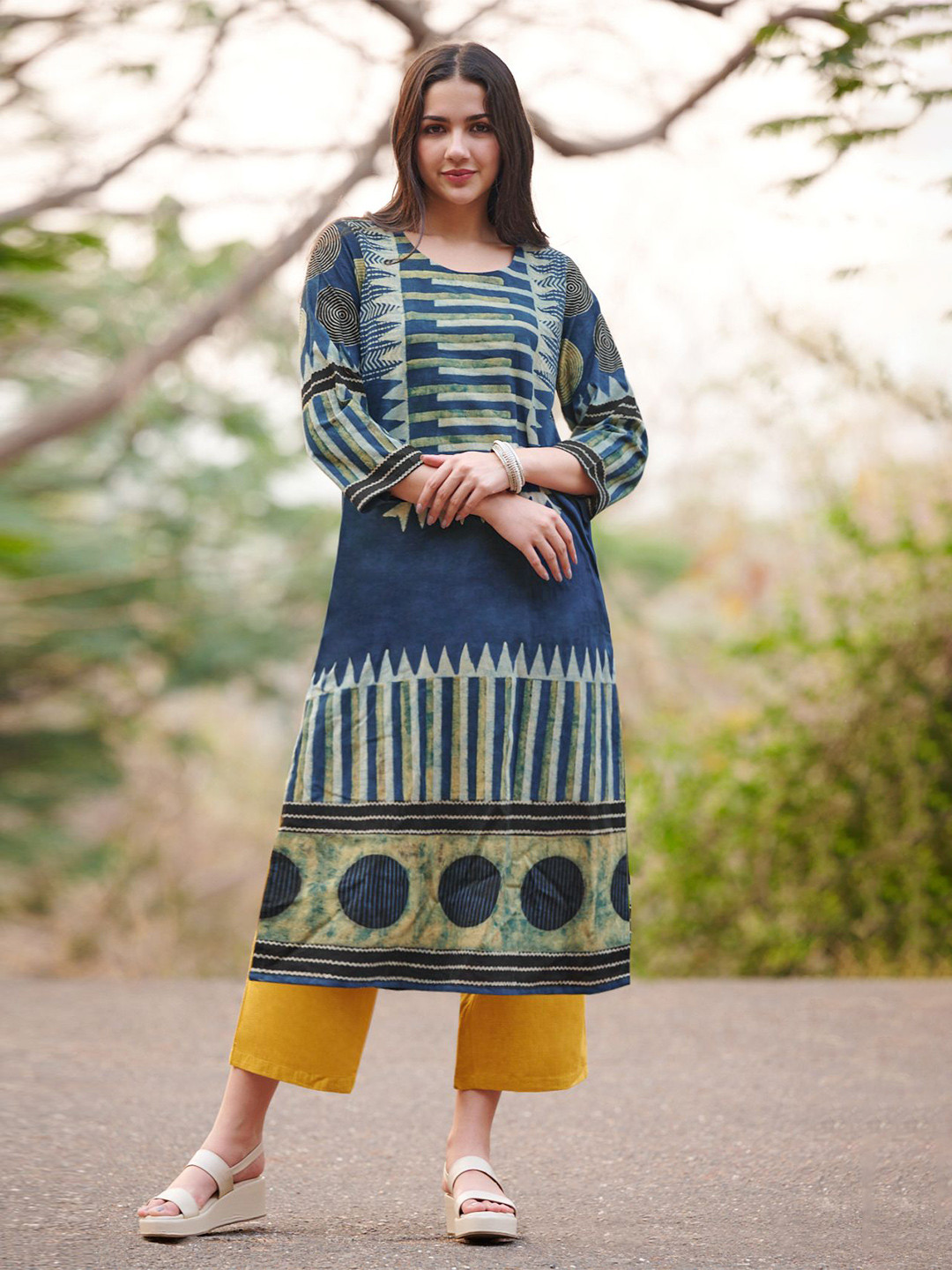 SALWAR STUDIO Classic Hand Blocked Printed Ajrakh Oversized Long Kurta