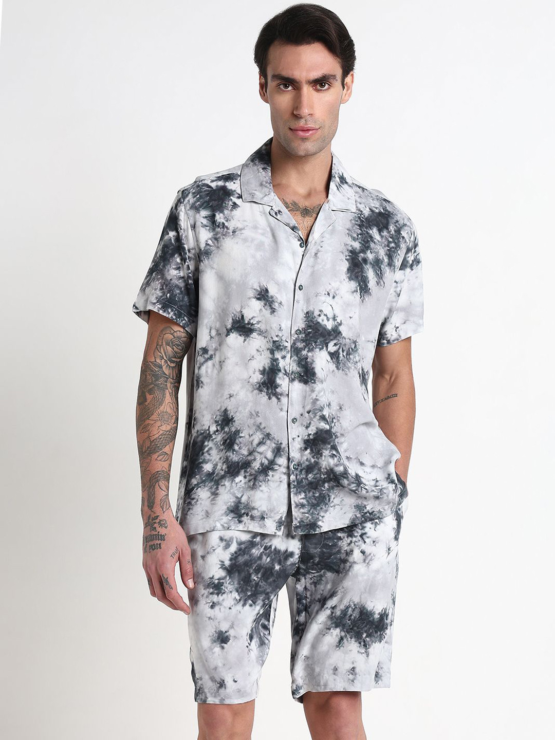 SHOWOFF Tie & Dye Shirt Collar With Shorts