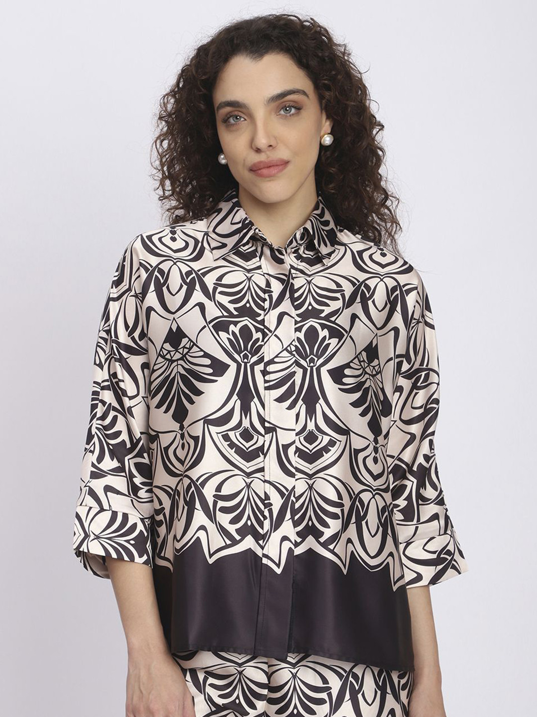 R&B Women Geometric Print Shirt Style Top