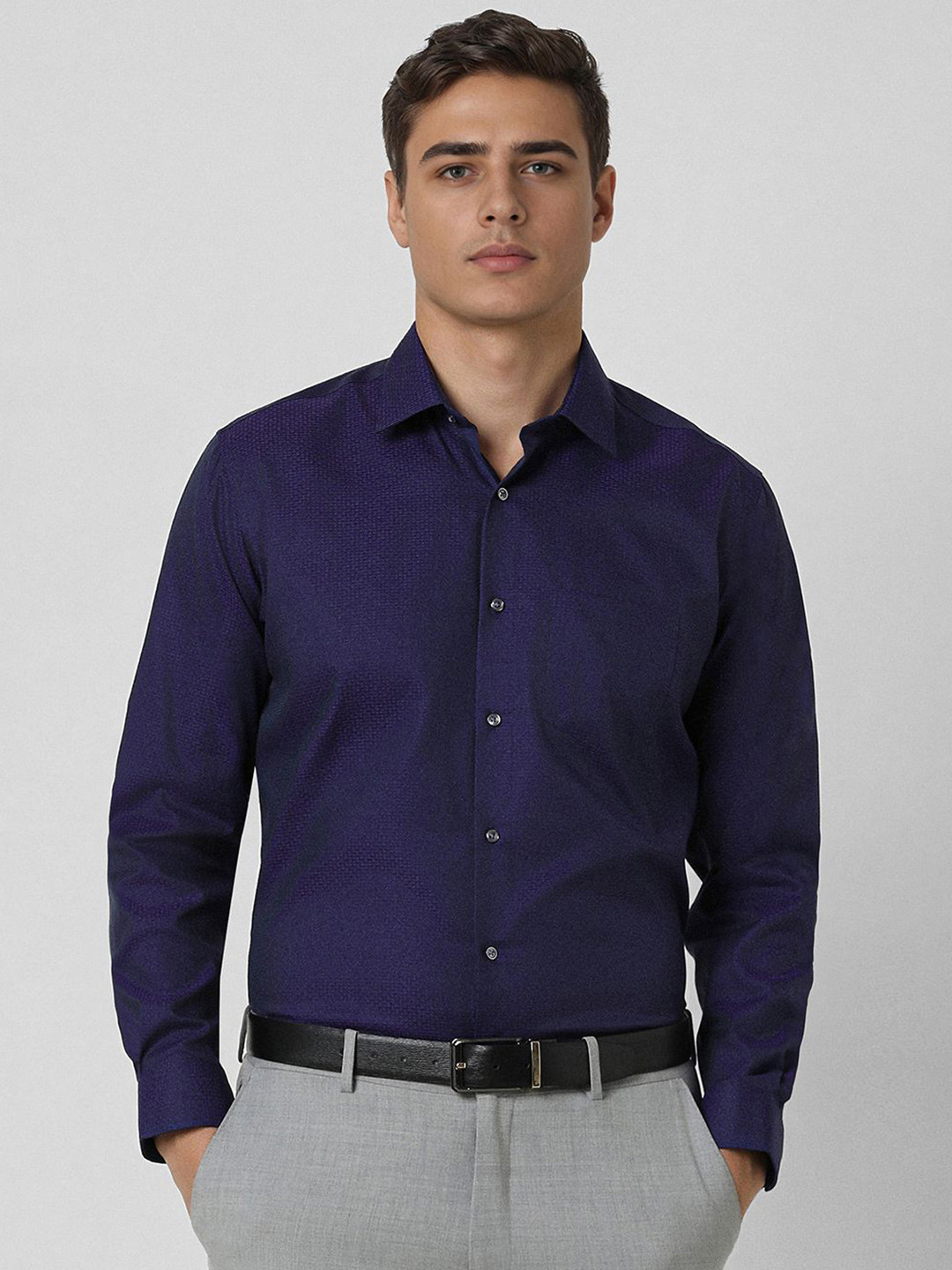 Van Heusen Me Regular Fit Textured Pure Cotton Formal Shirt