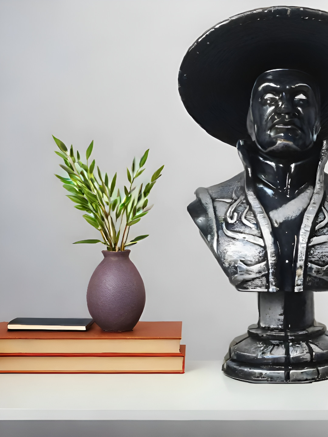 Archadia Silver Polyresin Glossy Living Room Medium Showpiece - 9.8 Inches