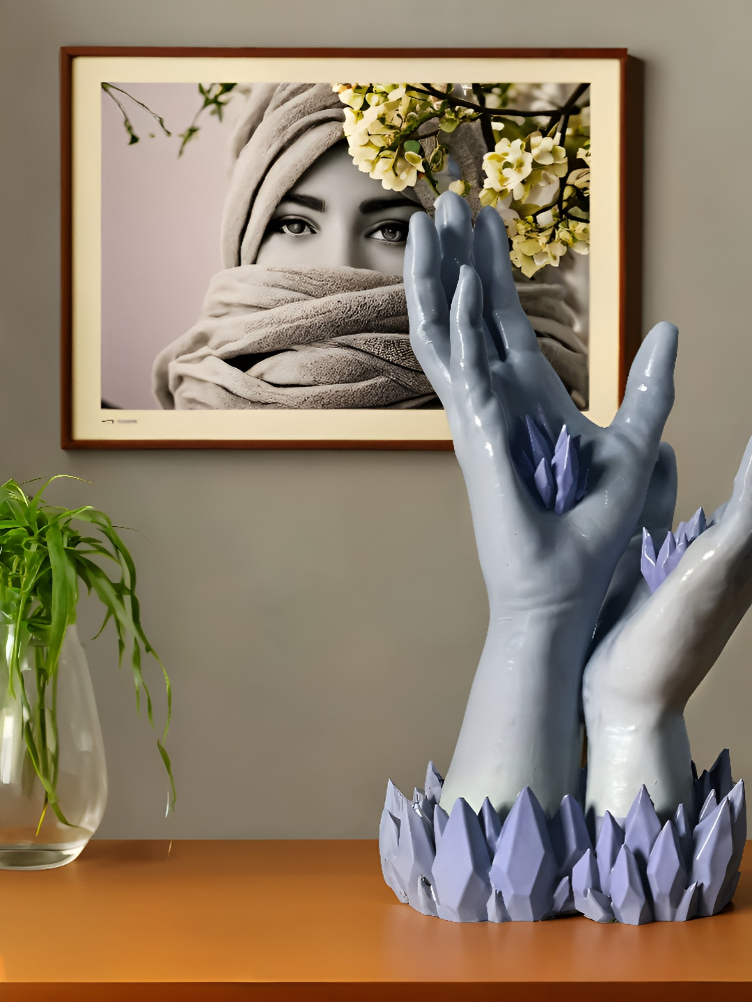 Archadia Grey Polyresin Glossy Living Room Medium Showpiece - 10.2 Inches