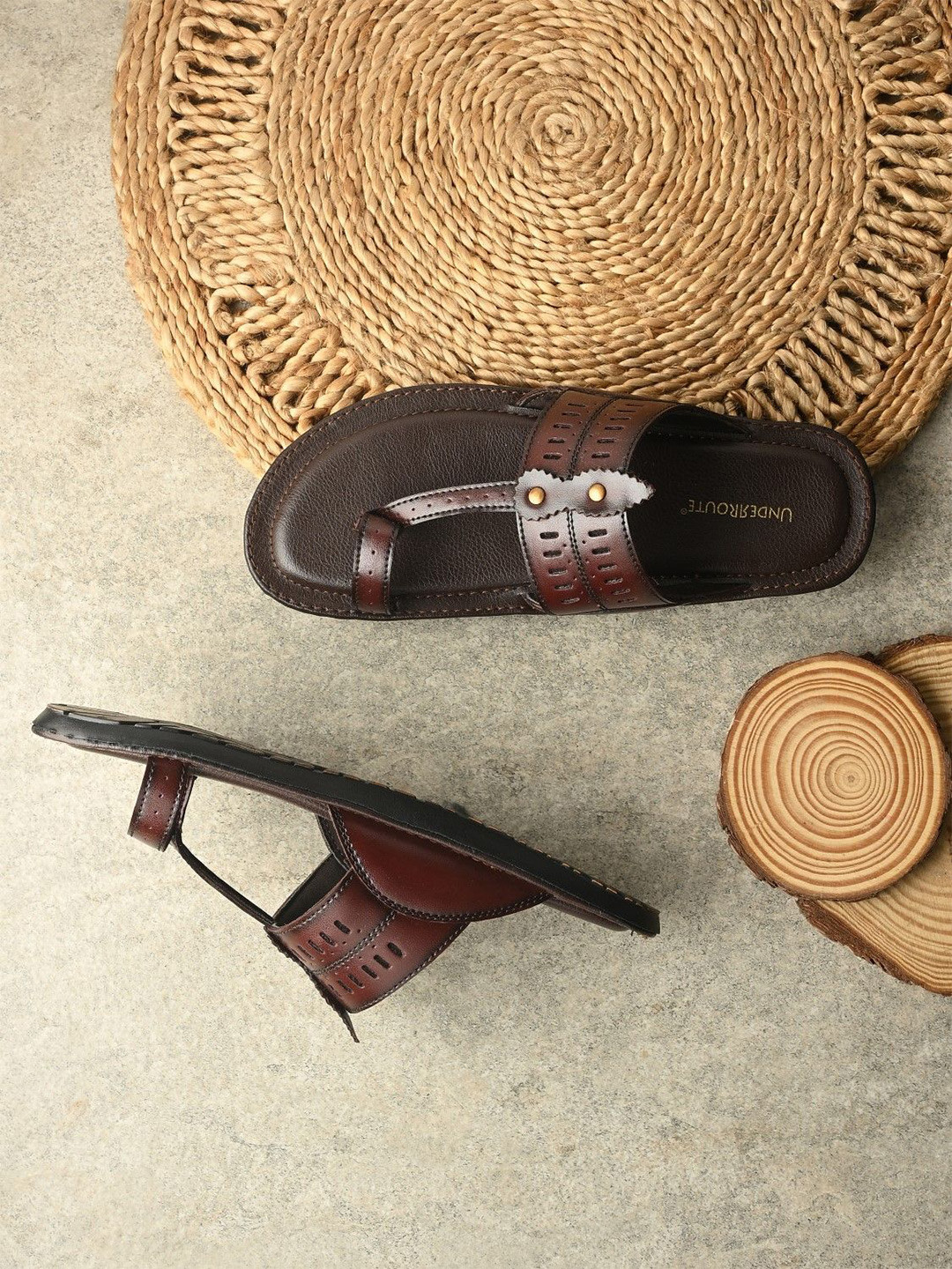 UNDERROUTE Men Comfort Sandals