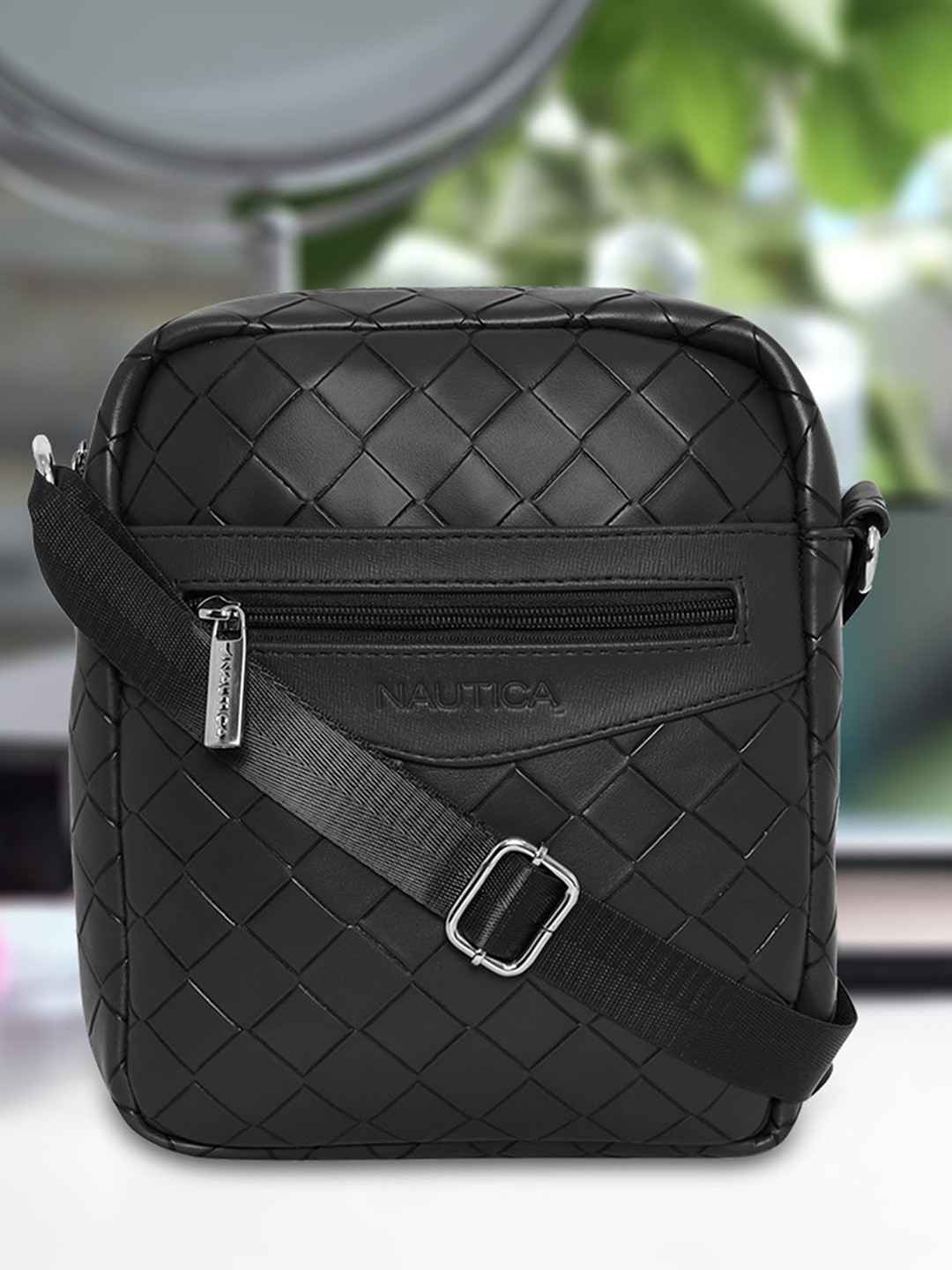 Nautica Unisex Textured Messenger Bag