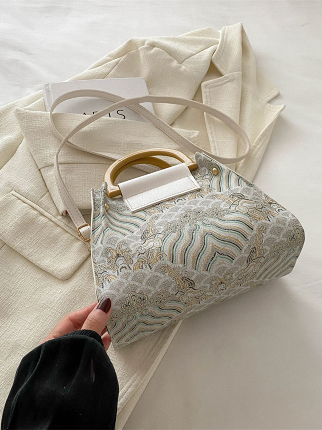 CORSICA Women Floral Textured Quilted Bucket Handheld Handbags