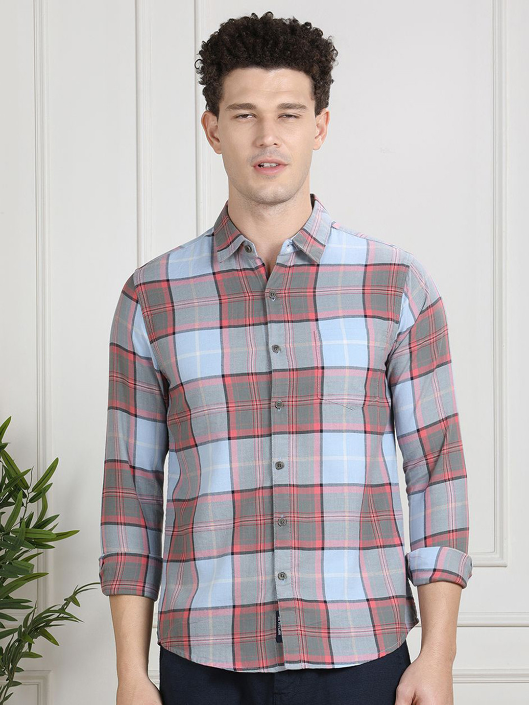 VALEN CLUB Men Premium Regular Fit Checked Casual Shirt