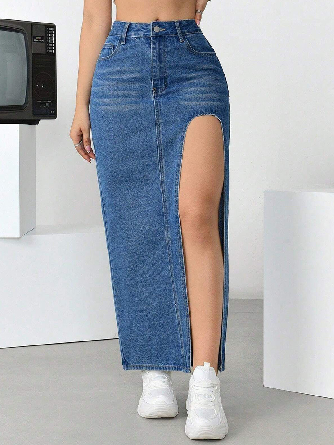 SZN Women Solid Maxi Skirt with Slit