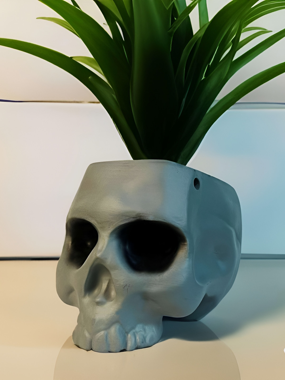 Archadia Grey Polyresin Glossy Living Room Small Showpiece - 7.5 Inches