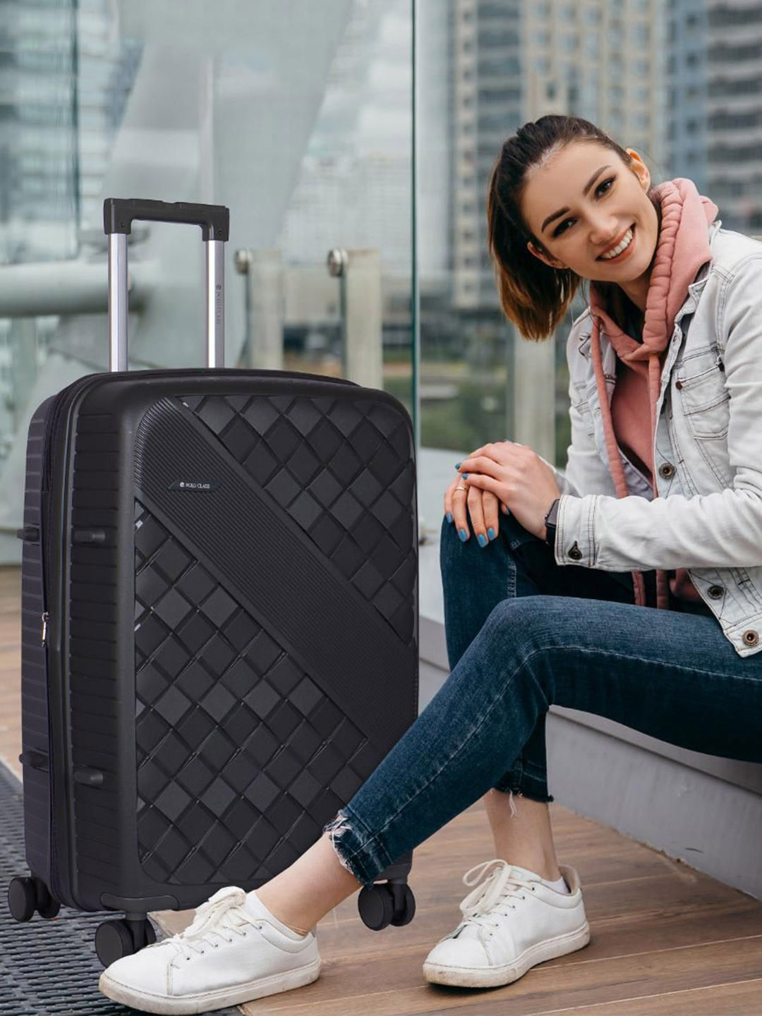 Polo Class Set Of 2 Textured 360-Degree Rotation Hard-Sided Trolley Bag With Vanity