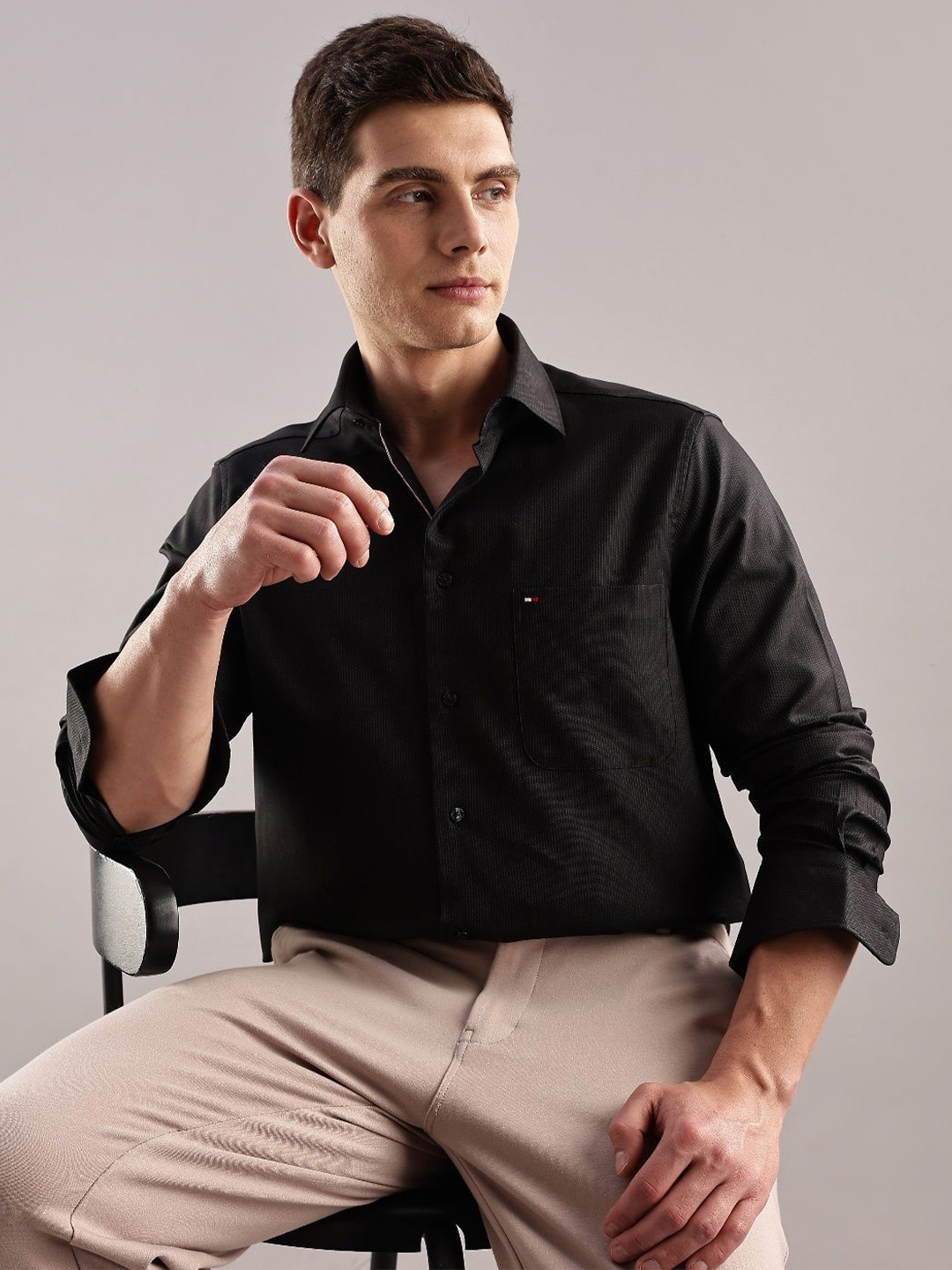 Tommy Hilfiger Europe Men Textured Spread Collar Pure Cotton Shirt