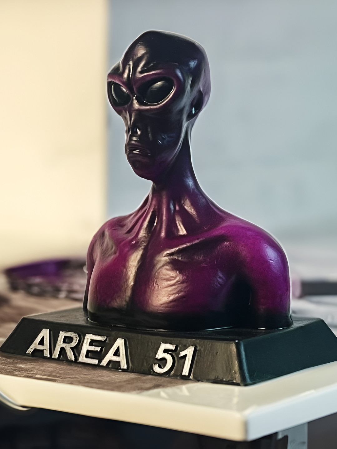 Archadia Purple Polyresin Glossy Living Room Medium Showpiece - 8.3 Inches