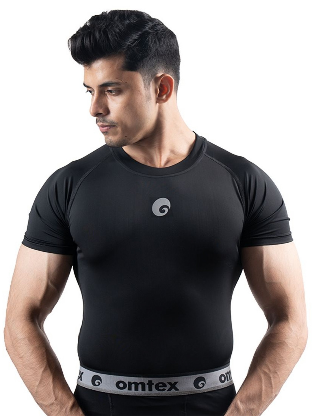 Omtex Men Solid Compression Fit T-shirt