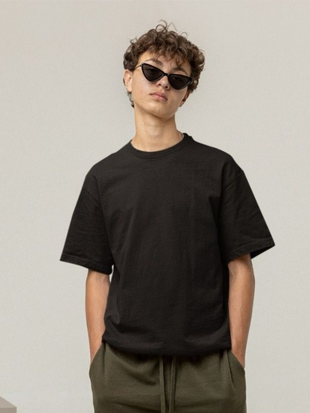 The Stanch Men Solid Round Neck Cotton Relaxed Fit T-shirt