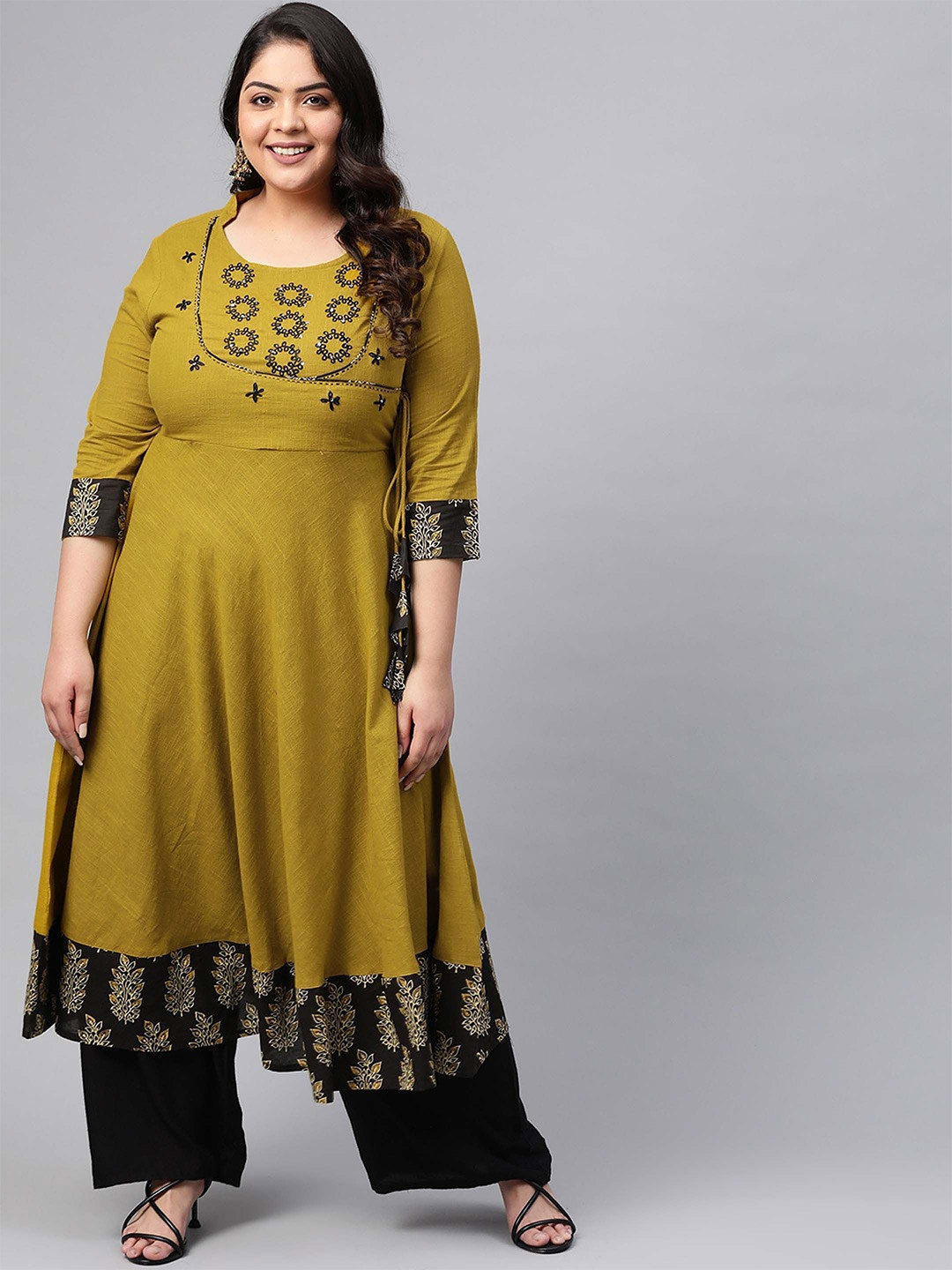 IKRASS Women Ethnic Motifs Yoke Design Sequinned Anarkali Kurta
