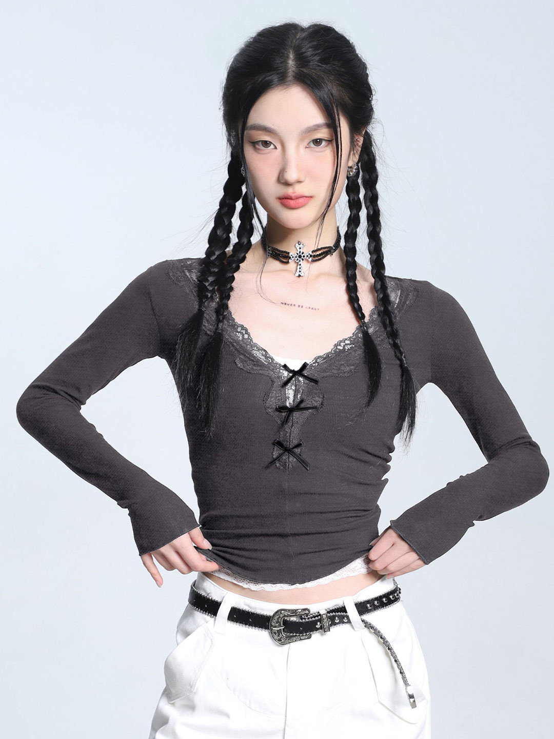 Outzidr Bow Detailed Flat Knit Top