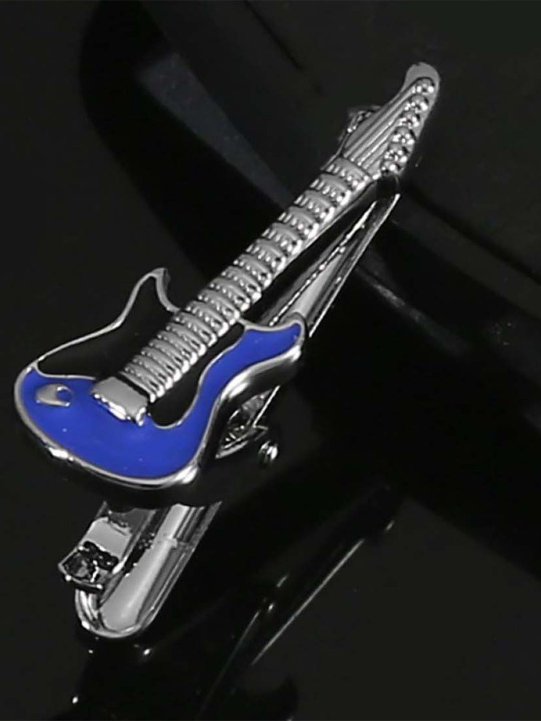 Curren Men Silver Plated Guitar Tie Pin