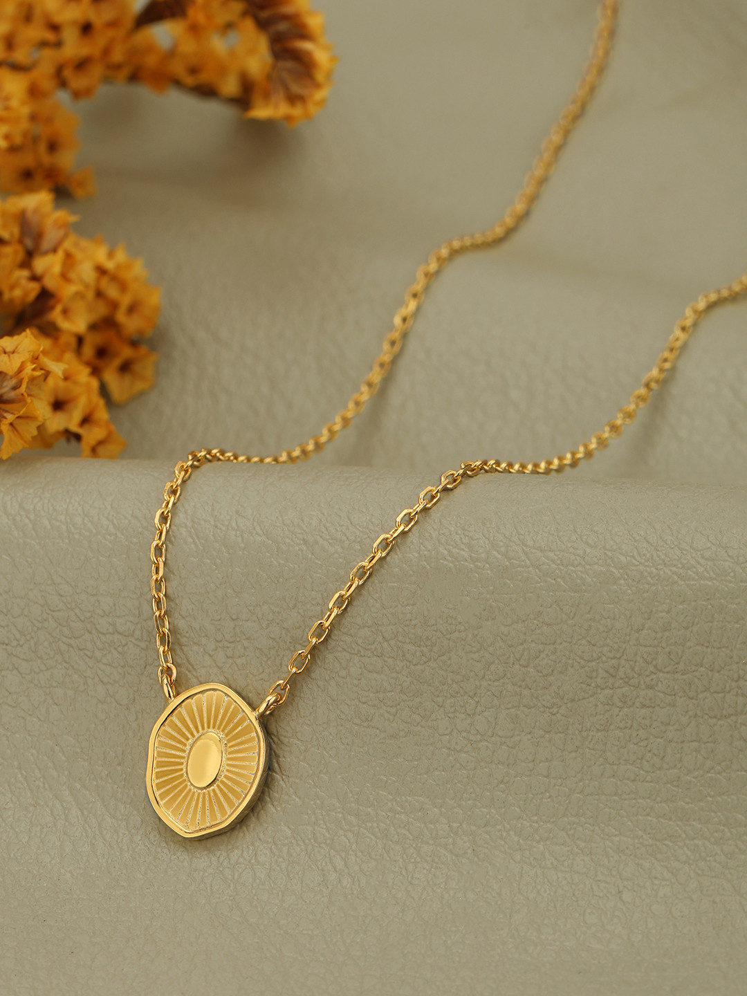 DressBerry 18kt Gold Plated Contemporary Pendant Necklace