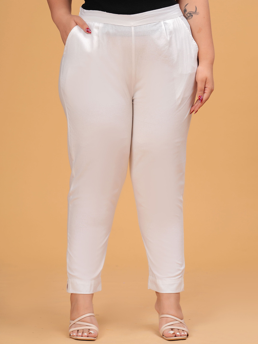 DIGITAL SHOPEE Women Cropped Regular Trousers