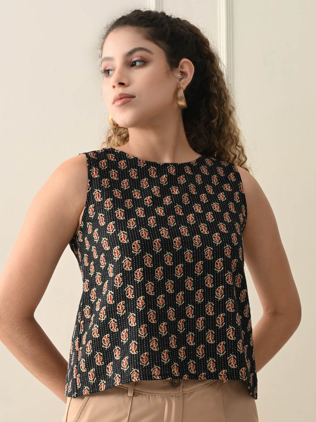 KALAMIR  Noir Paisley  top