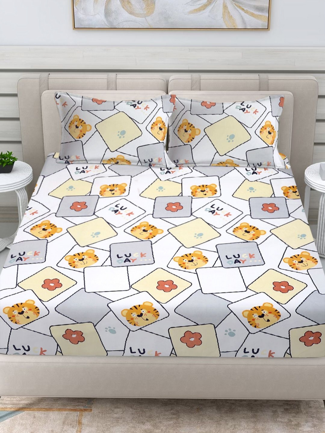 Myntra Elegant Homes White Animal Cotton Breathable 300 TC King Fine Bedsheet with 2 Pillow Covers-98 x 89 inches