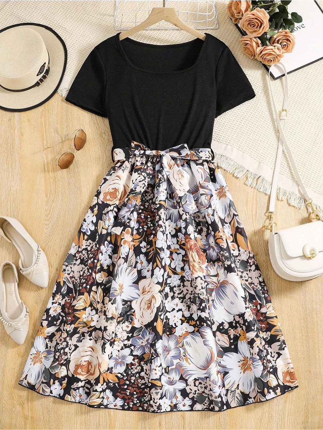Kidotsav Girls Floral Print Fit & Flare Dress Comes with a belt