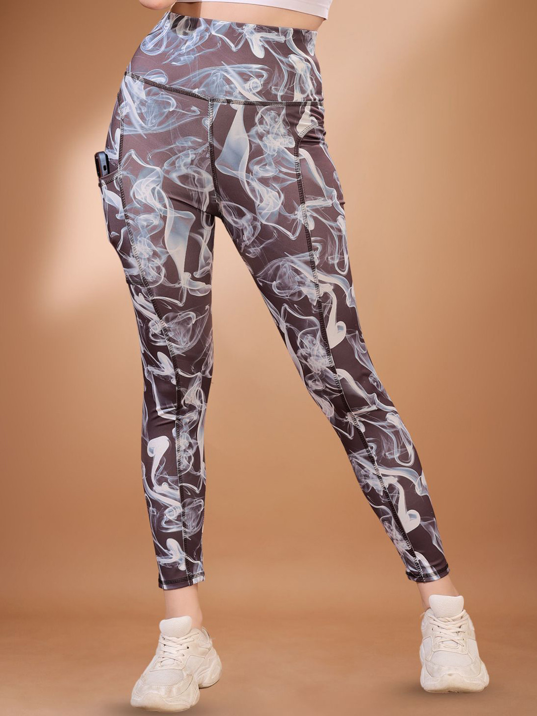 POOJARAN SAREE Printed High Rise Elastic Waist Yoga Tights With Pocket