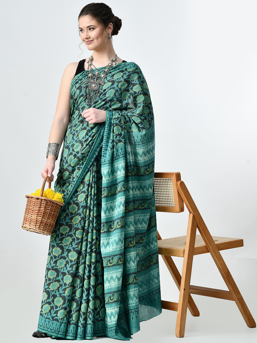 THE WEAVERS SHOP BY RAAVI Floral Block Printed Saree