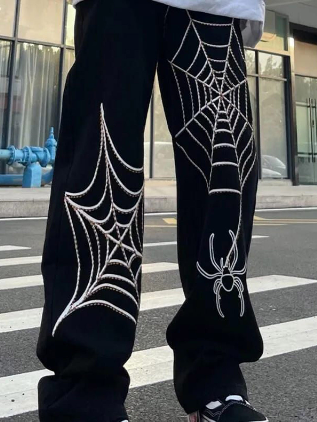 STYLEVERSE Men Abstract Printed Wide Leg Trousers