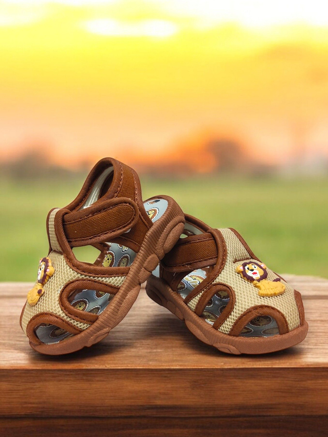 COOLZ Kids Lion King Charms Detailed Musical Comfort Sandals