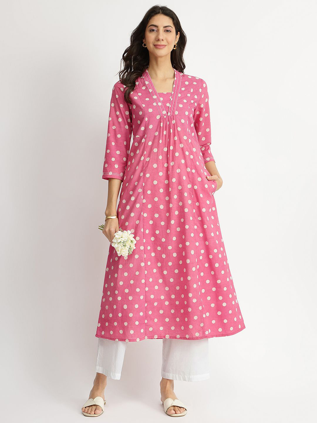 Pink Fort Dabu Polka Dot Printed Cold-Shoulder Sleeves Thread Work Pure Cotton Kurta