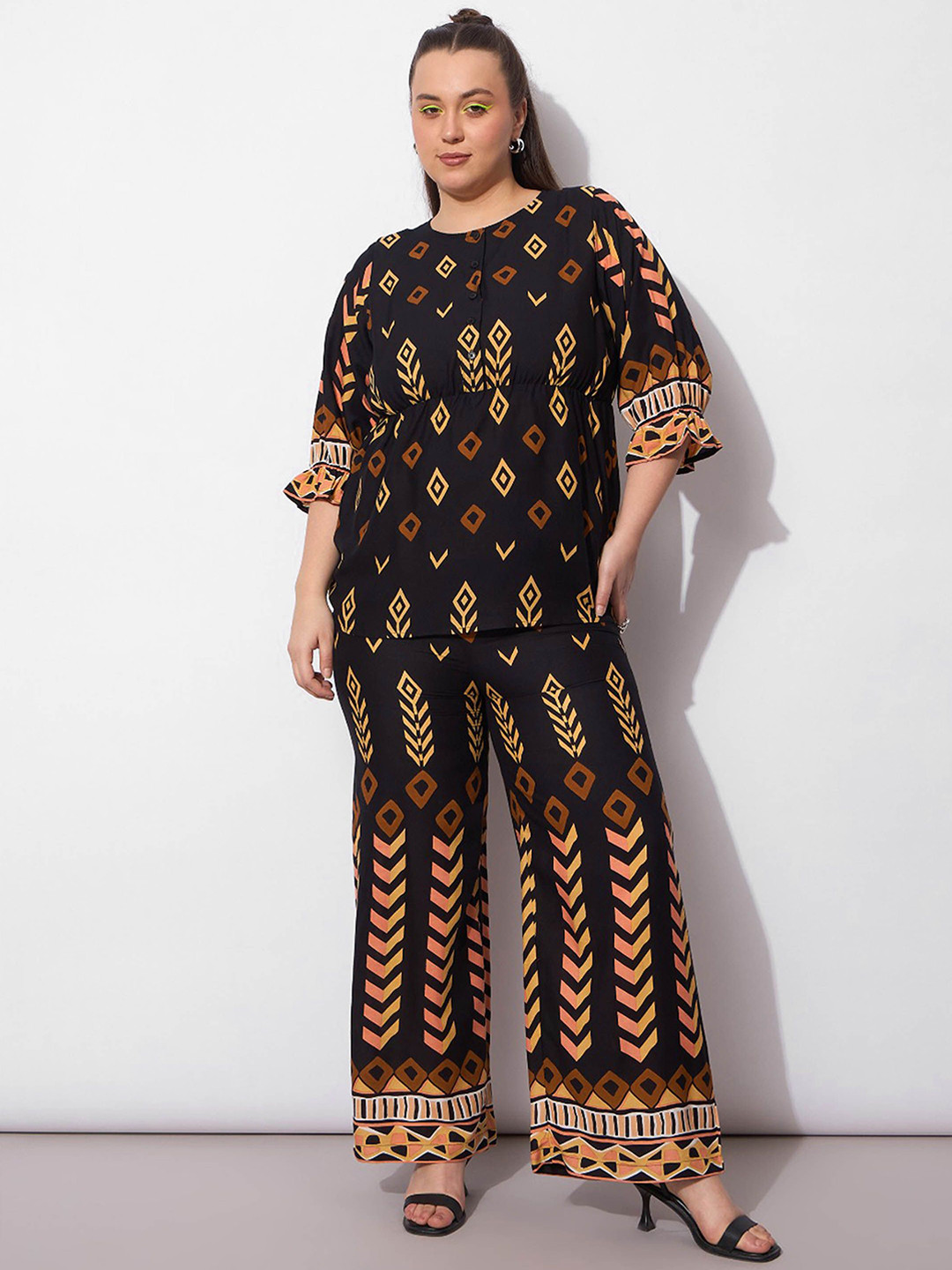 SASSAFRAS Curve Geometric Printed Peplum Top With Trousers Co-Ords