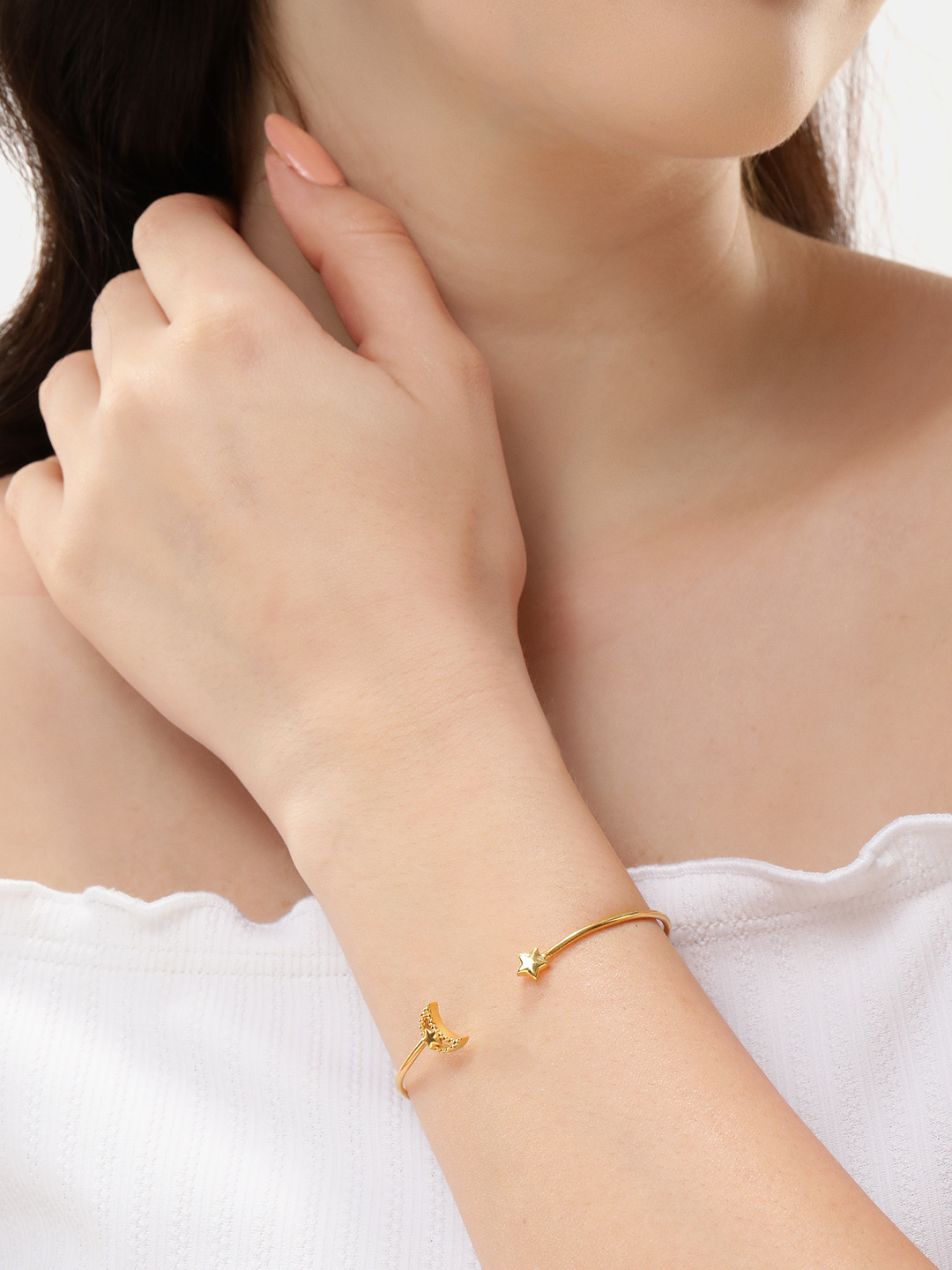 Carlton London 18kt Gold Plated Cuff Link Bracelet