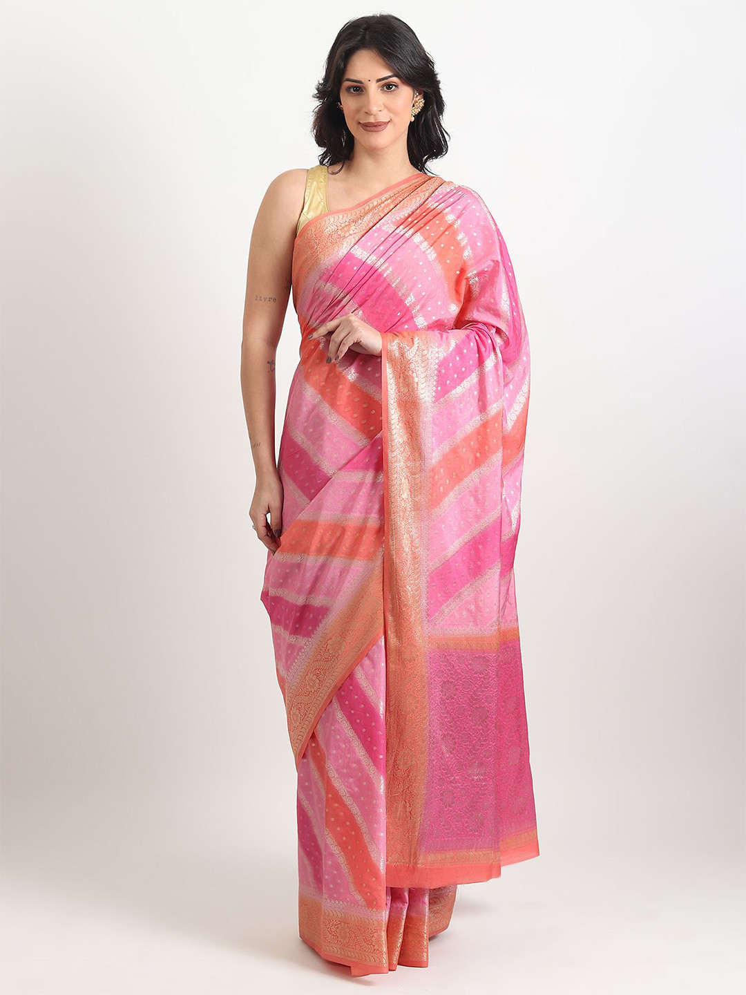THE WEAVERS SHOP BY RAAVI Woven Design Striped Banarasi Saree
