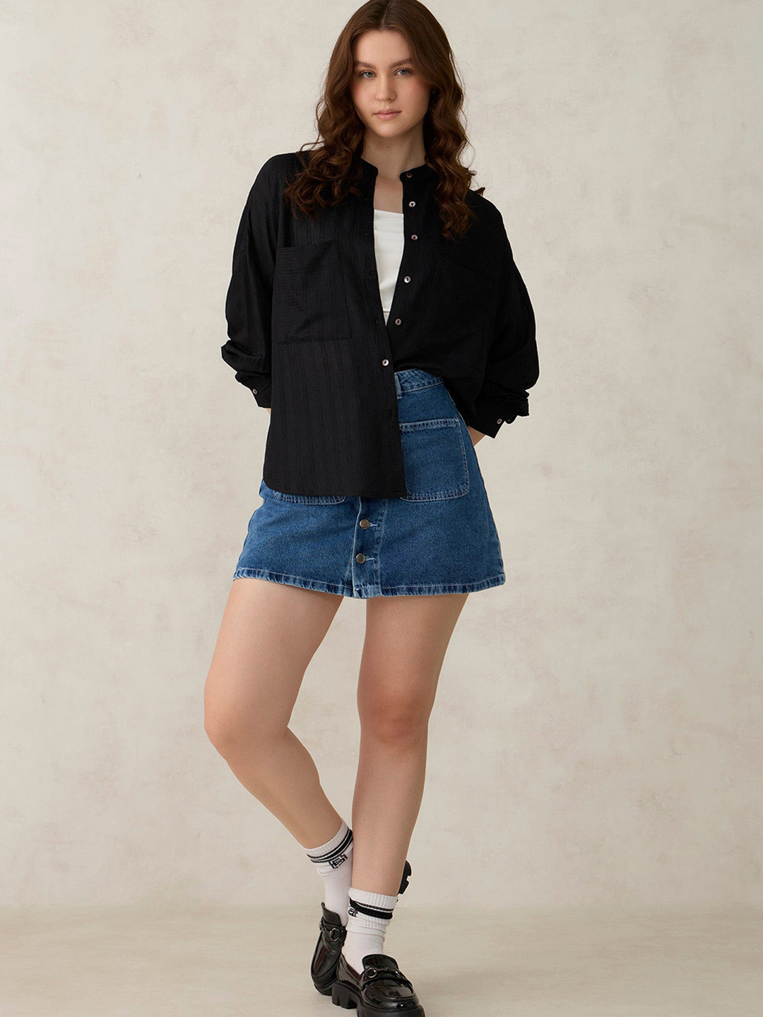 Outzidr Black Textured Solid Shirt