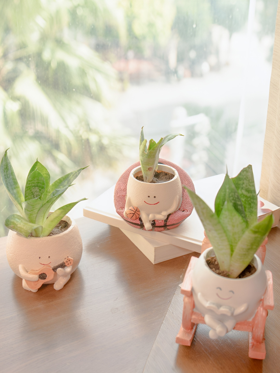 ArteCasa The Joyful Swing 3-Pcs Beige & White Durable Planters