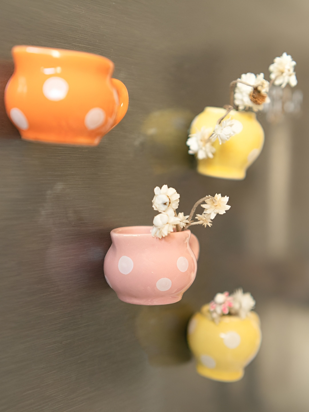 ArteCasa 4-Pcs Yellow & Pink Sip & Stick Fridge Magnets