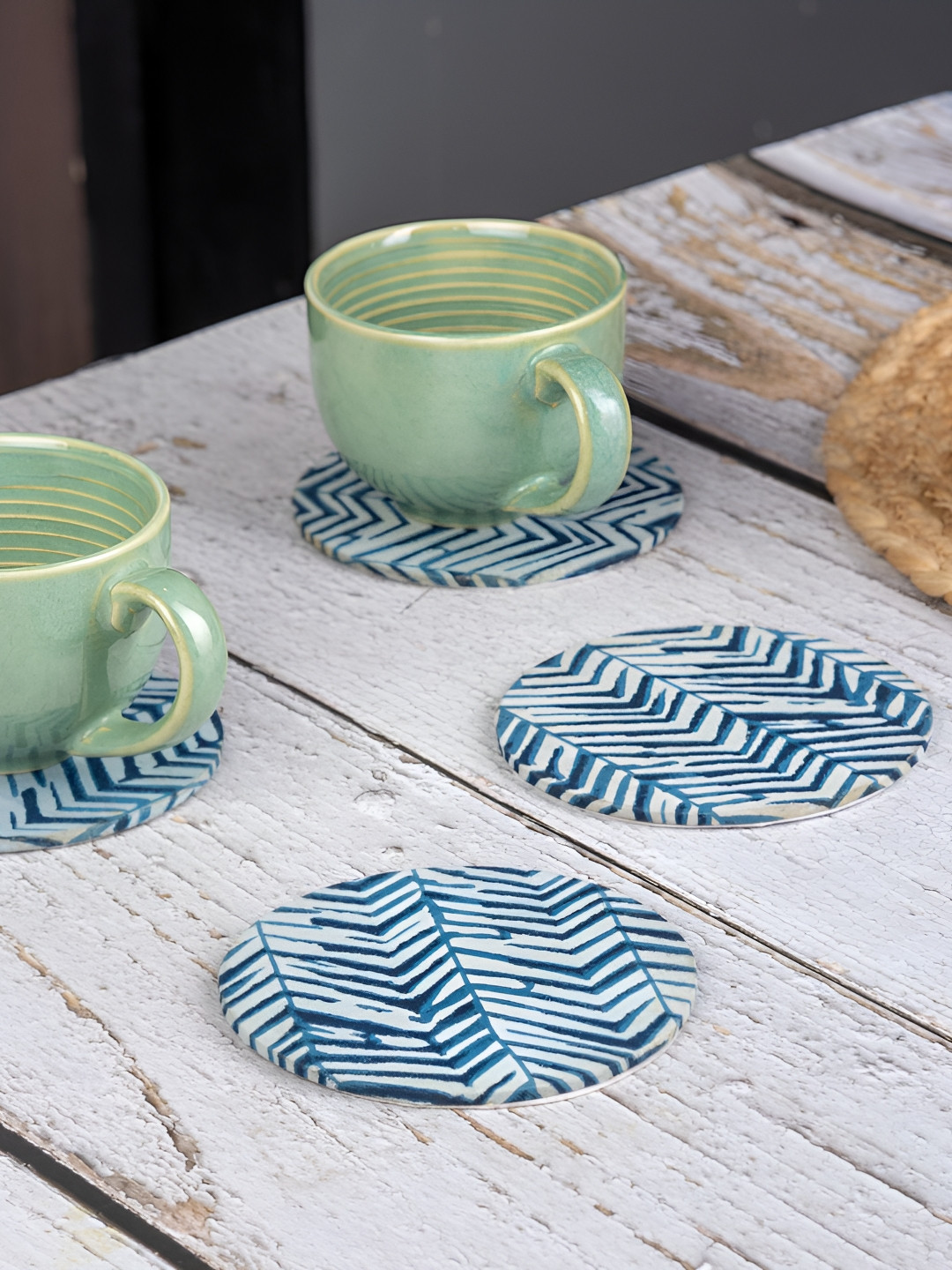 LOOMSARTE Set Of 4 Printed Round Wooden Coasters