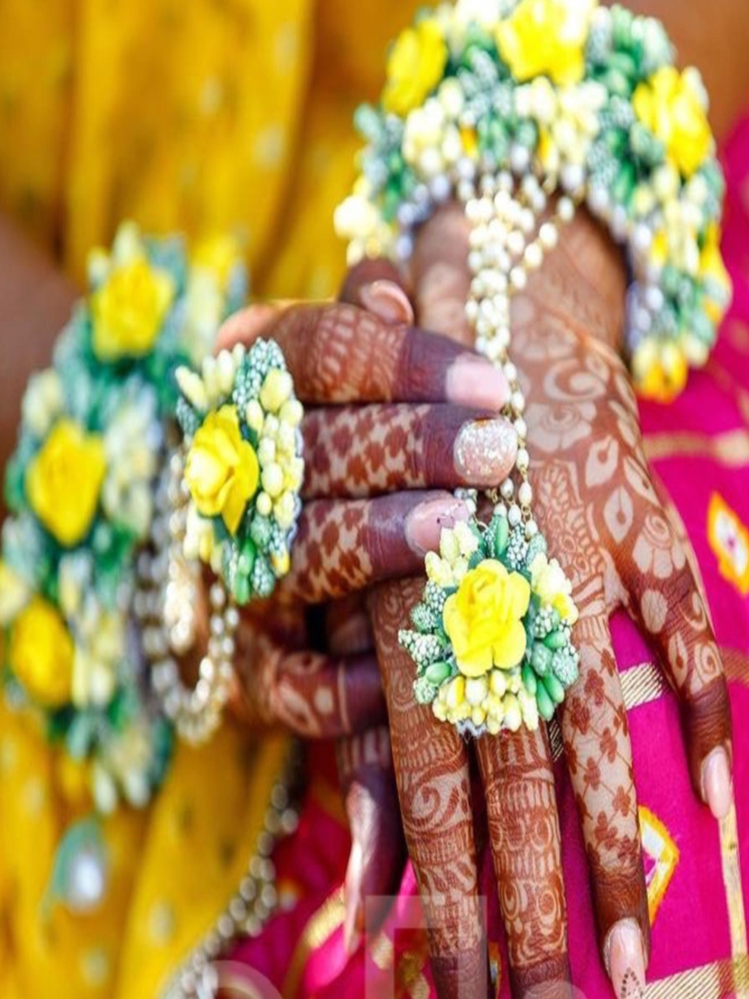 Flosaira Women Paalki Pack Of 2 Artificial Beads Beaded Wraparound Bracelet