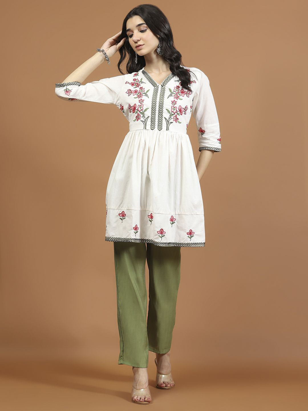 Meena Bazaar Floral Embroidered V Neck Anarkali Kurti
